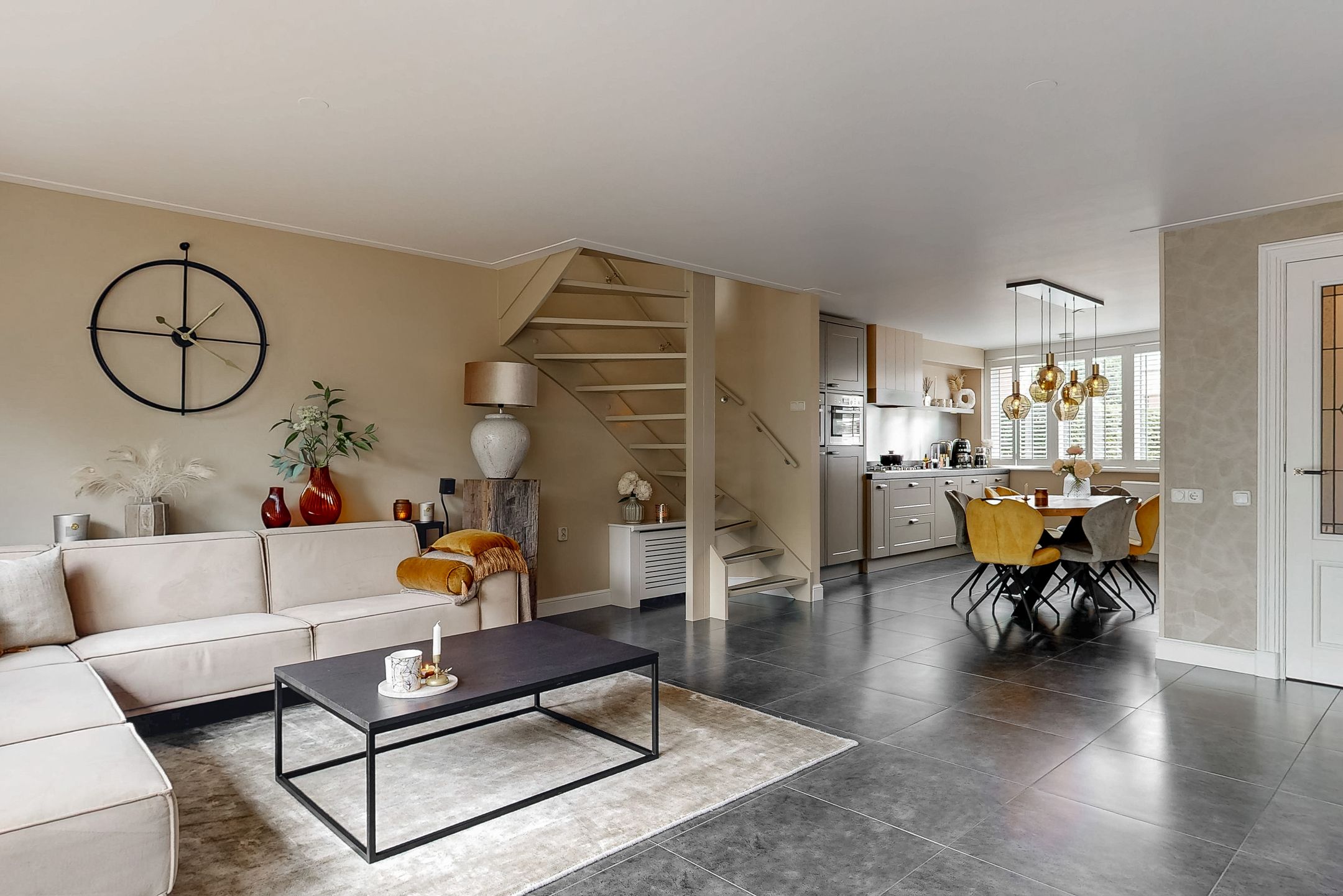 Photo 6 of Spanker 7