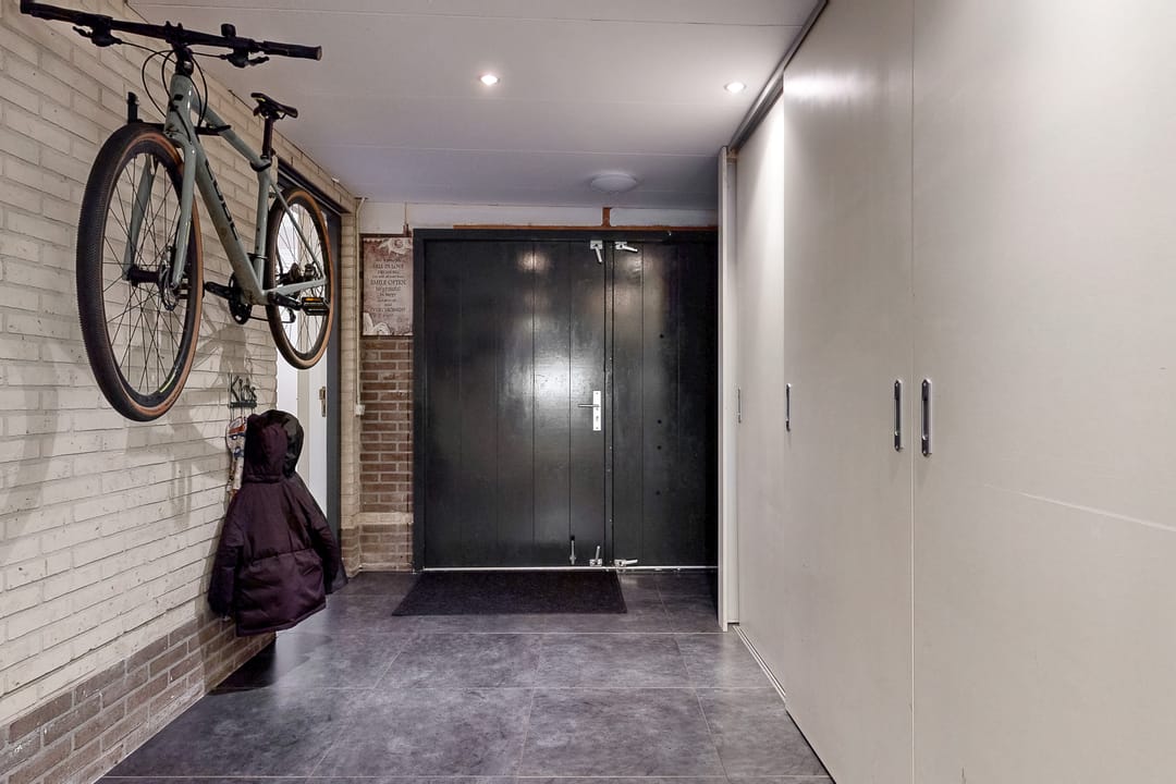 Photo 17 of Spanker 7