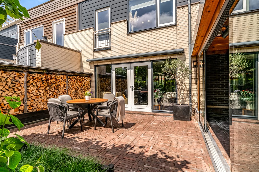 Photo 38 of Spanker 7