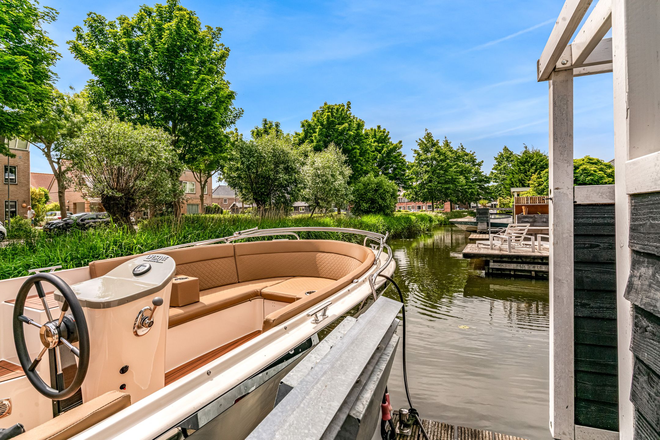 Photo 42 of Spanker 7