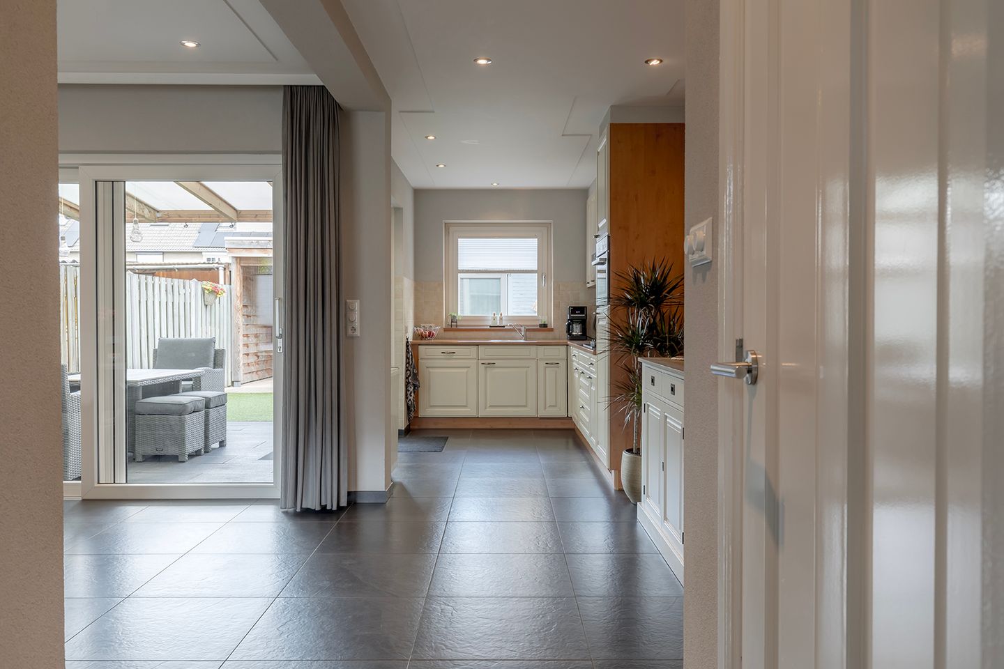 Foto 4 van Raadhuisstraat 243