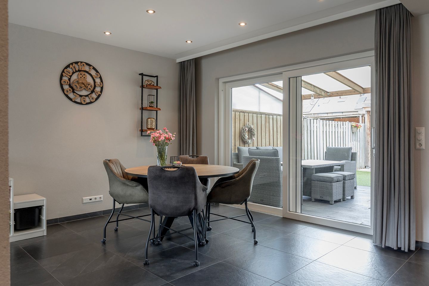 Foto 5 van Raadhuisstraat 243