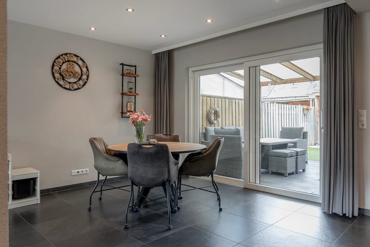 Foto 5 van Raadhuisstraat 243