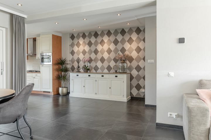 Foto 8 van Raadhuisstraat 243