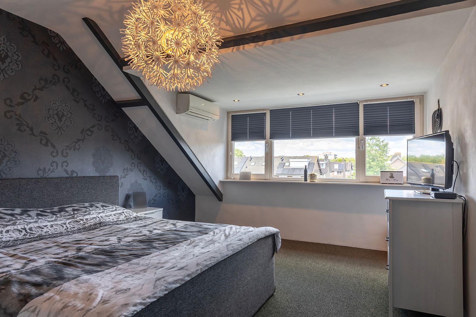 Foto 24 van Raadhuisstraat 243