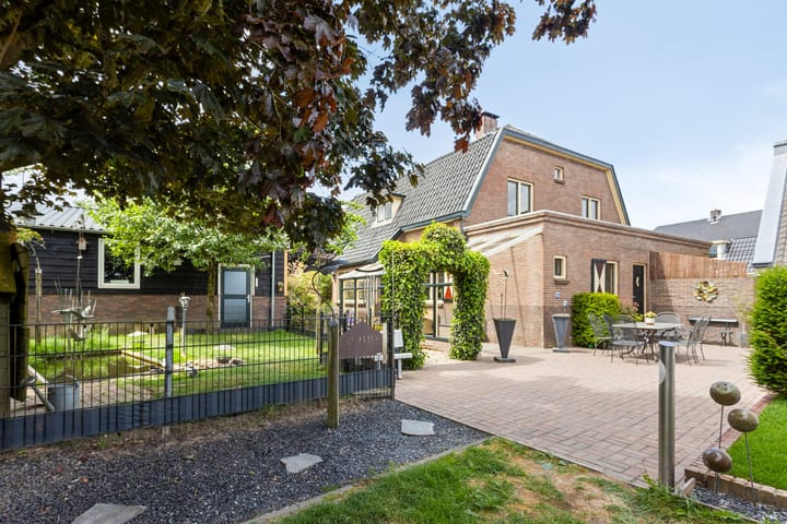 Pastoor van Laakstraat 6 A