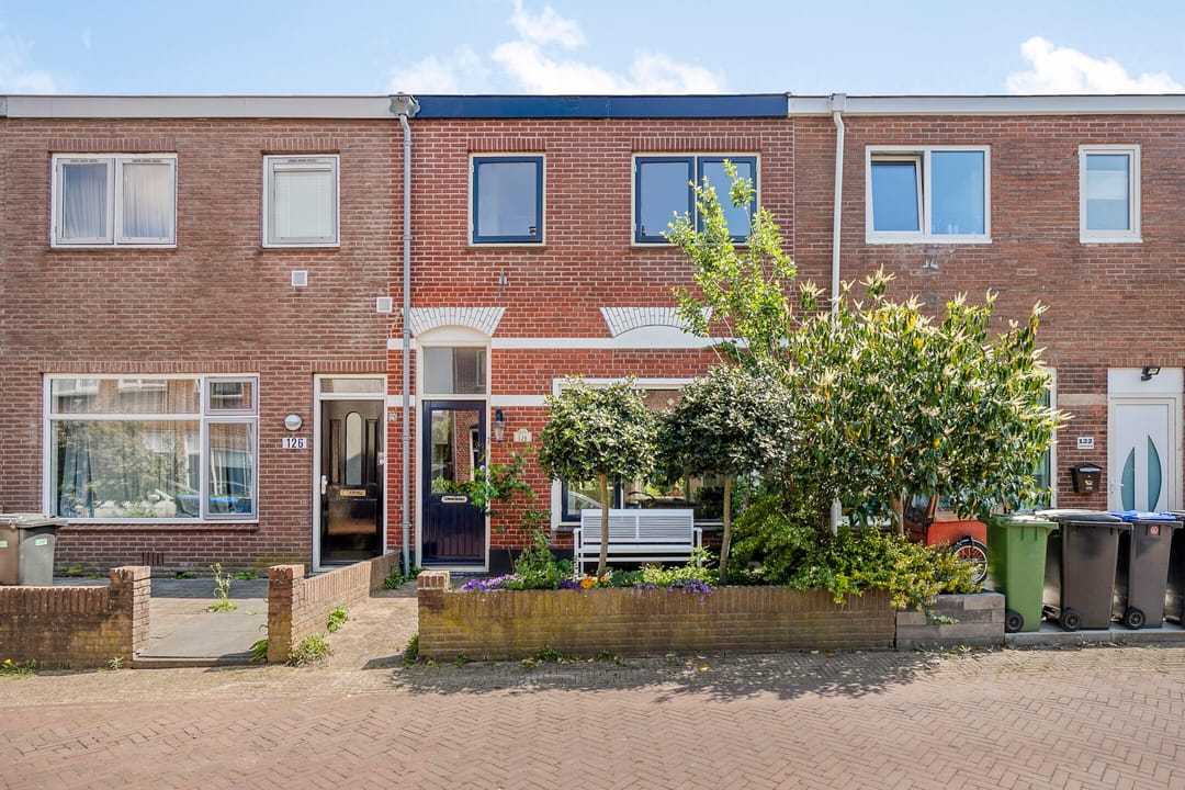 Photo 26 of Leeghwaterstraat 124