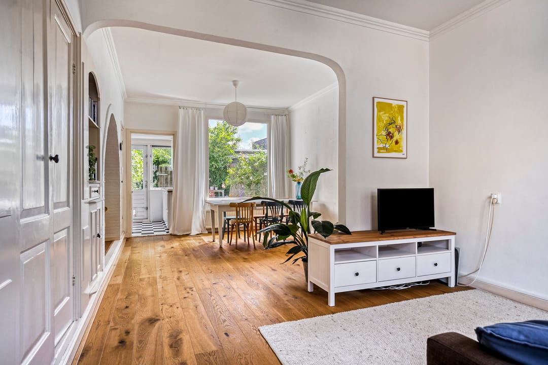 Photo 2 of Leeghwaterstraat 124