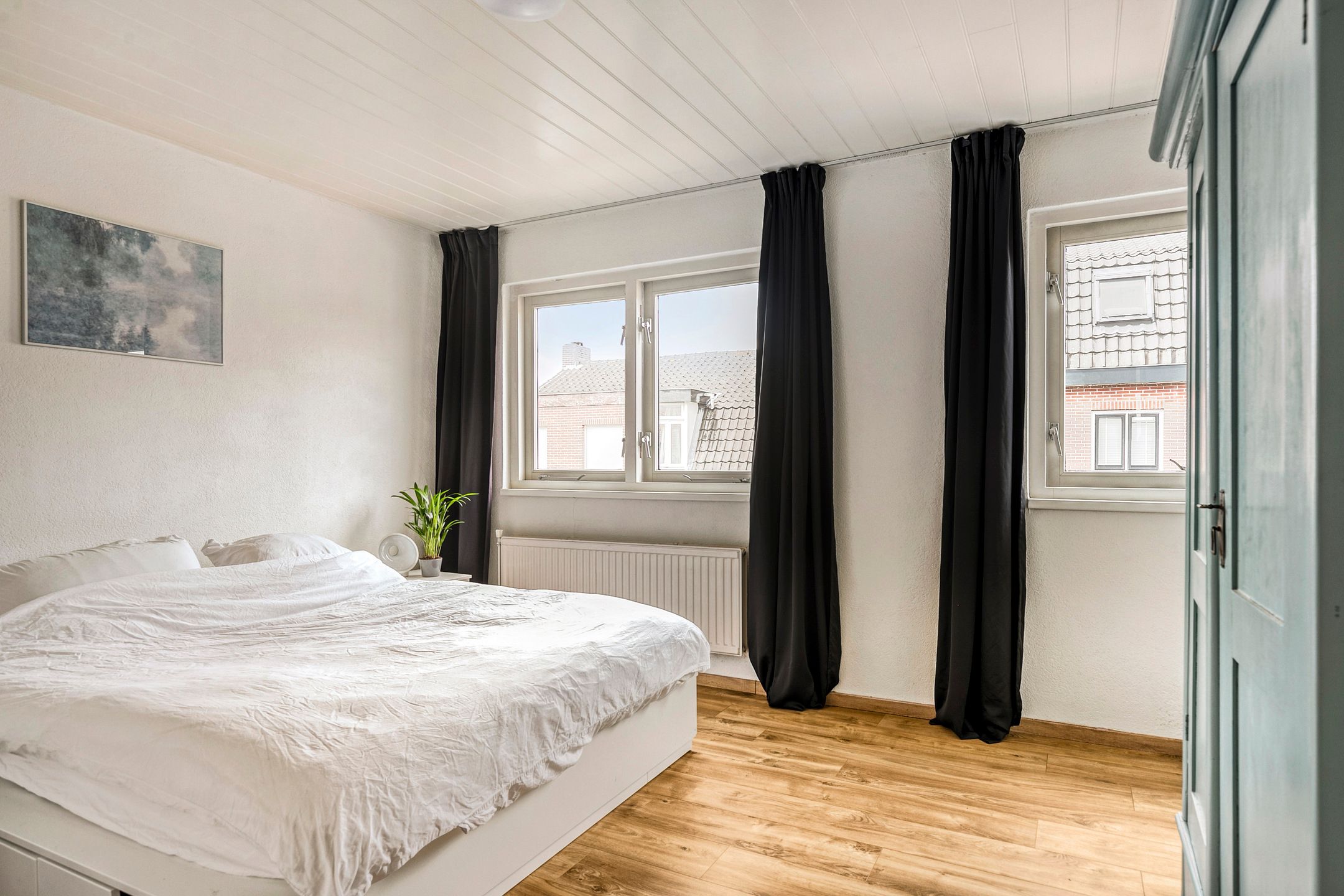 Photo 15 of Leeghwaterstraat 124