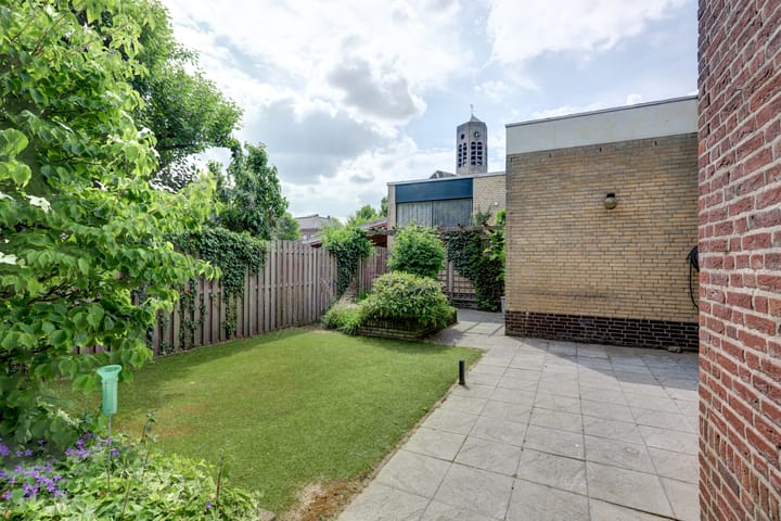 Foto 35 van Grotestraat 68