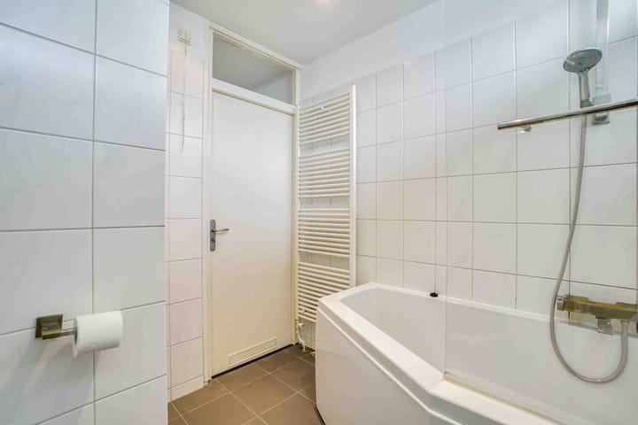 Foto 28 van Alphons Diepenbrockhof 13