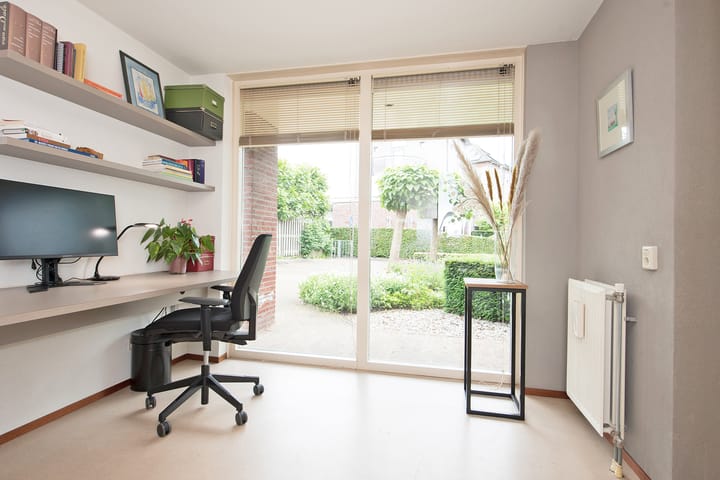 Foto 8 van Walter Pompelaantje 11