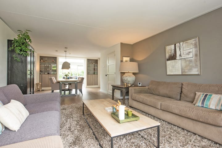 Foto 13 van Walter Pompelaantje 11