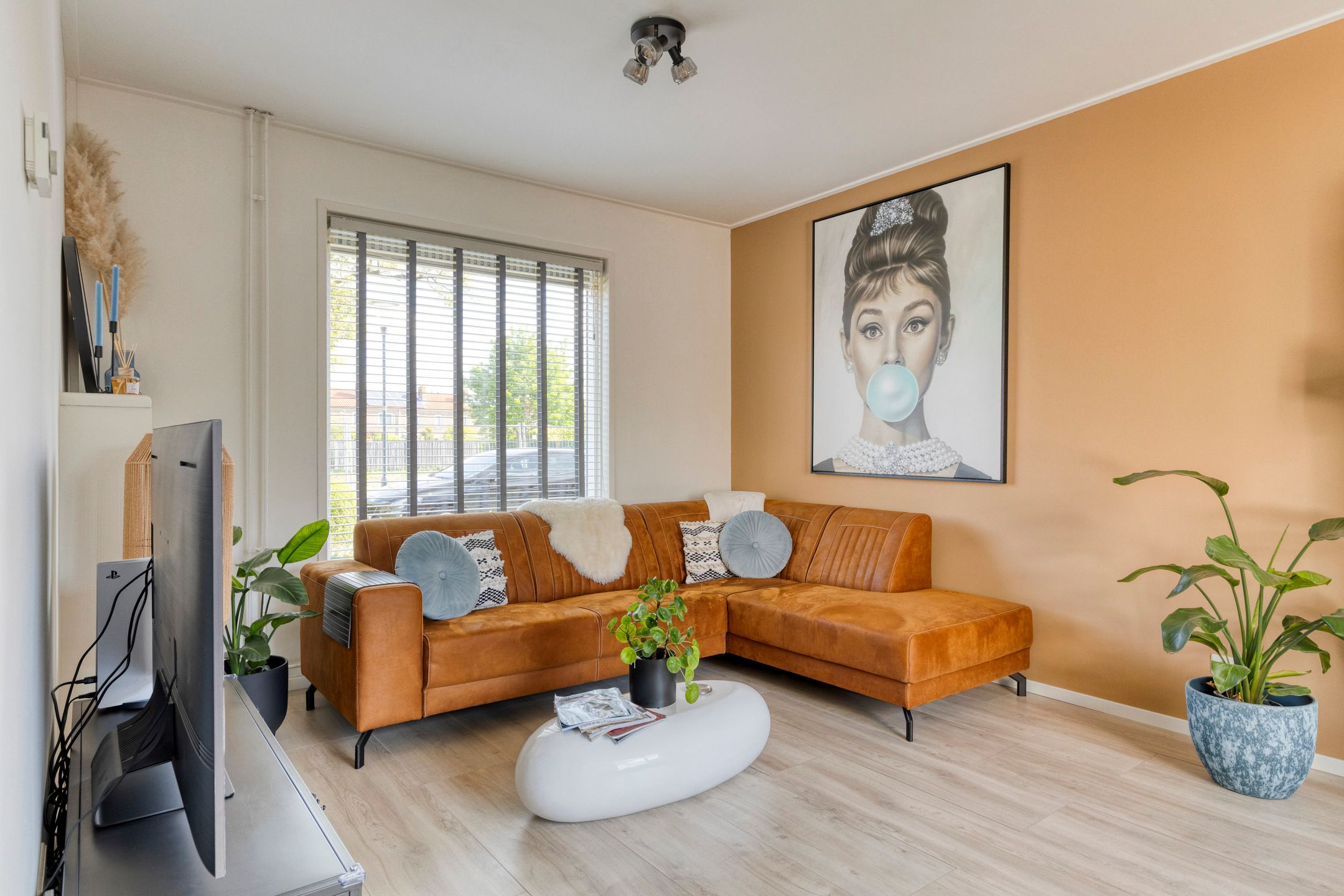 Foto 9 van Willemsstraat 25