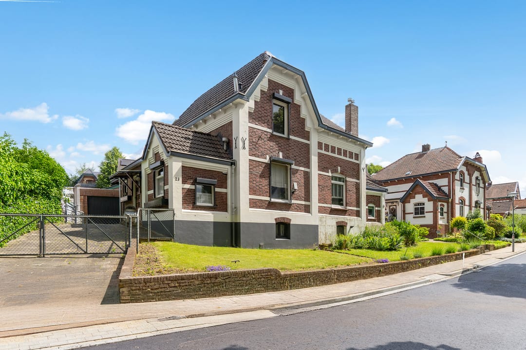 Foto 23 van Spoorstraat 23