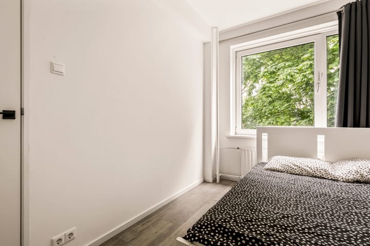 Foto 13 van Van Nijenrodeweg 226