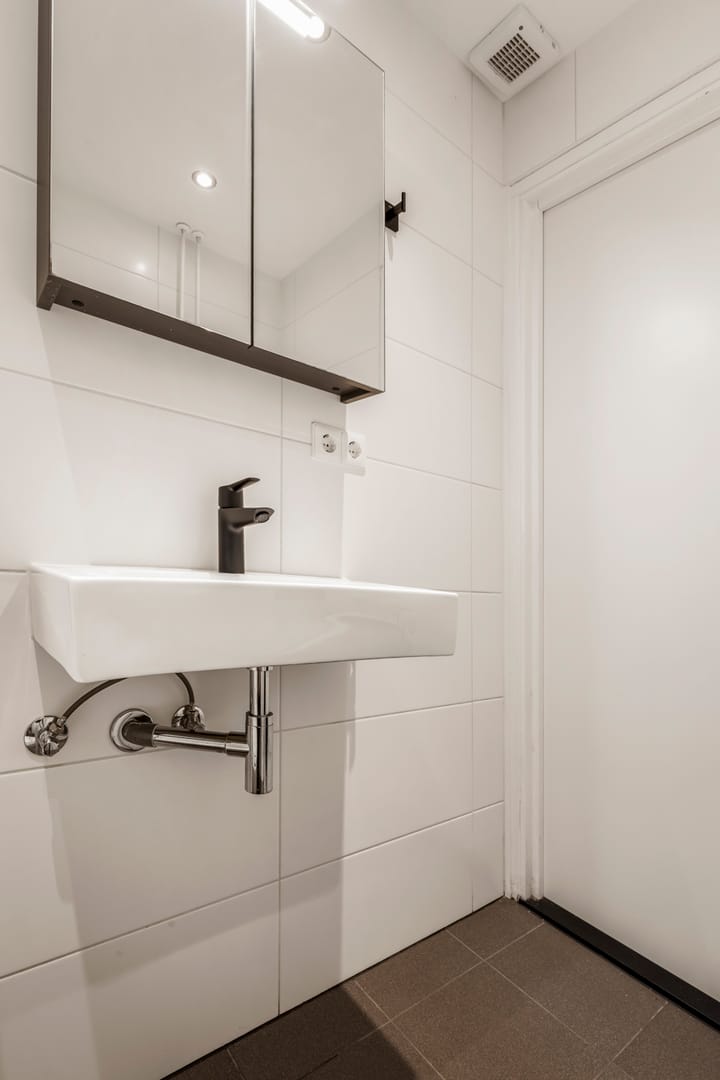 Foto 17 van Van Nijenrodeweg 226