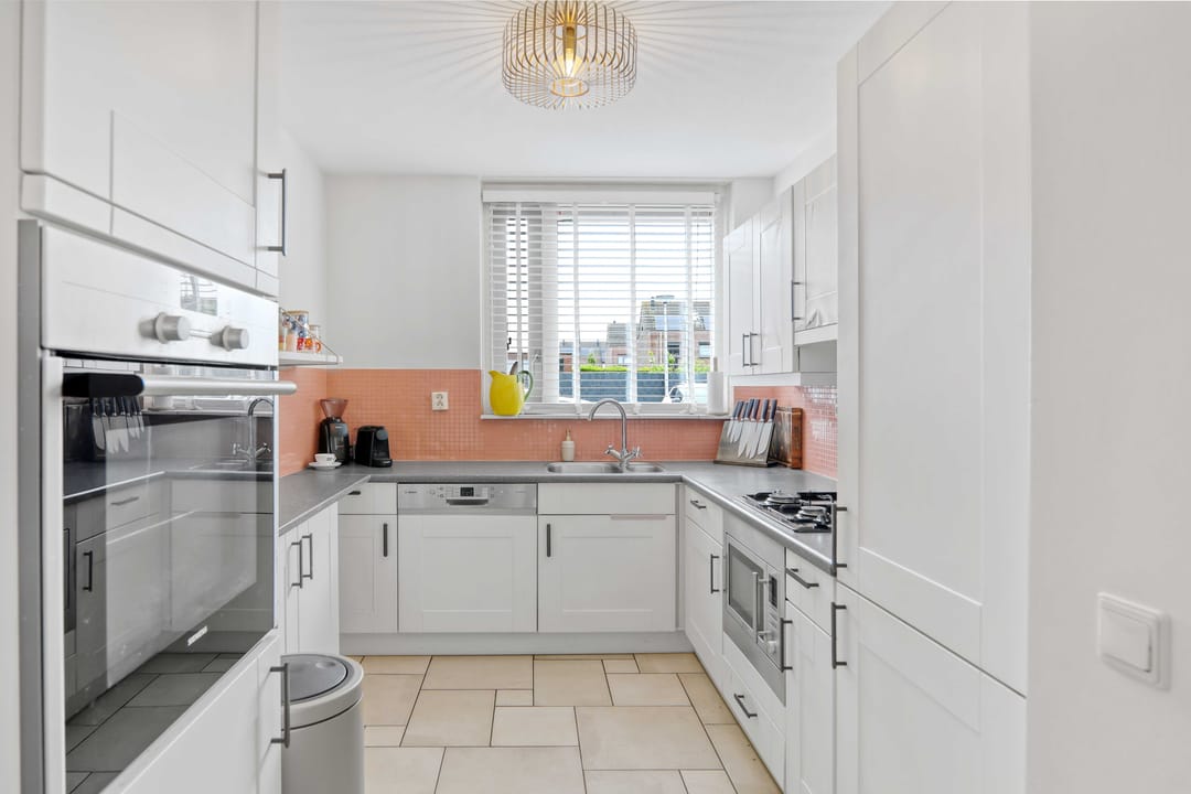 Photo 11 of Marguerite Durasstraat 90