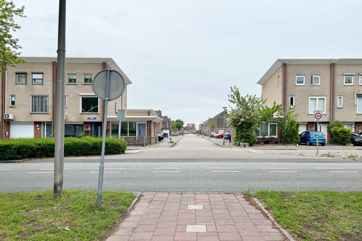 Foto 38 van Marguerite Durasstraat 90