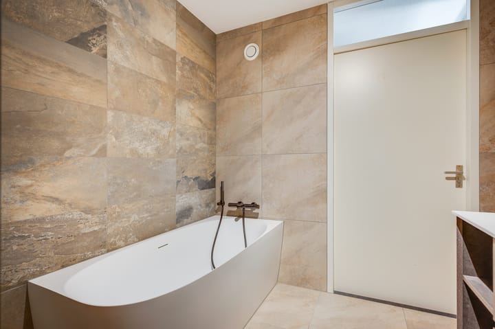 Foto 24 van Sonnevillelunet 9-C