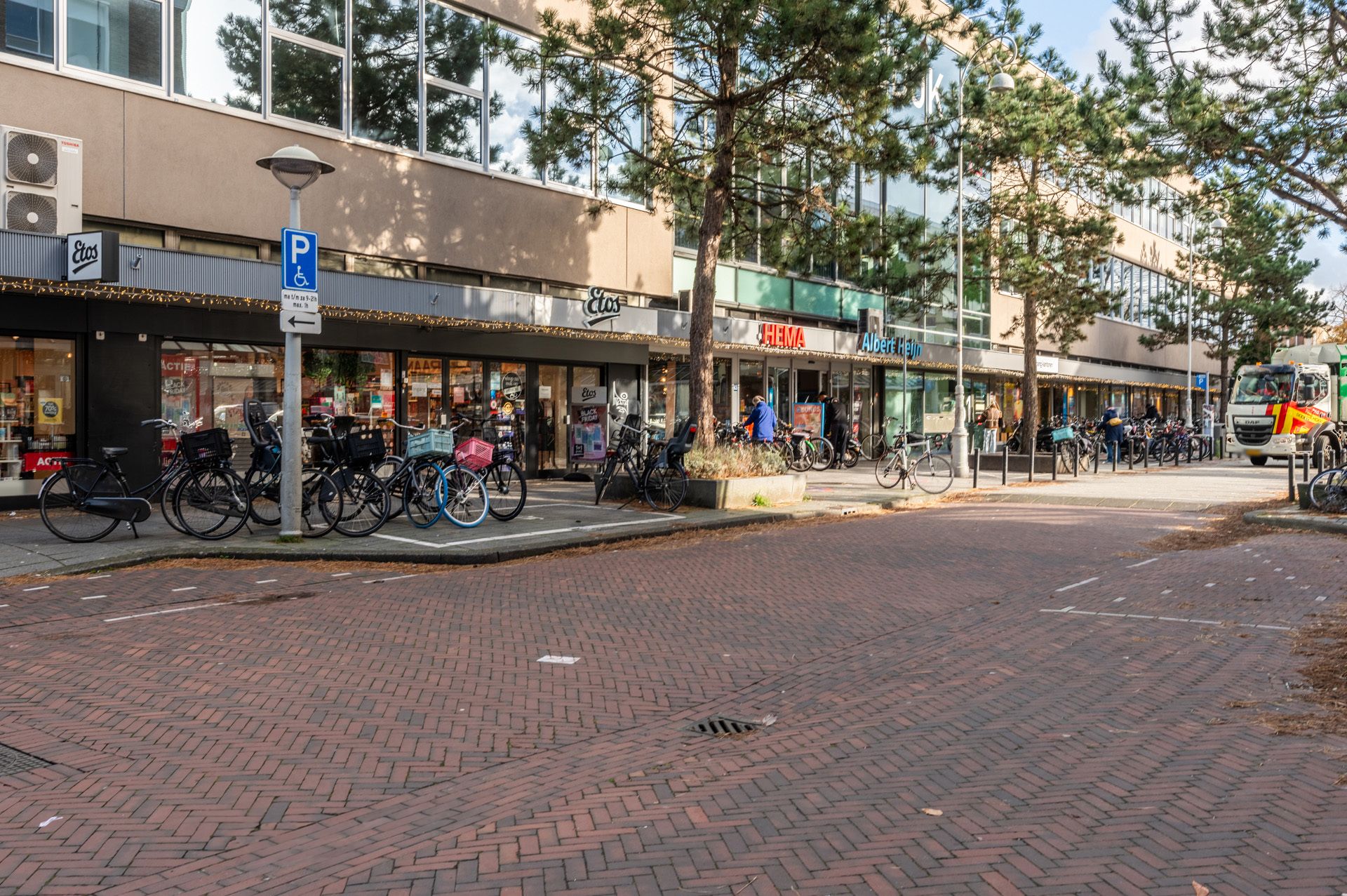 Foto 39 van Bunsenstraat 11