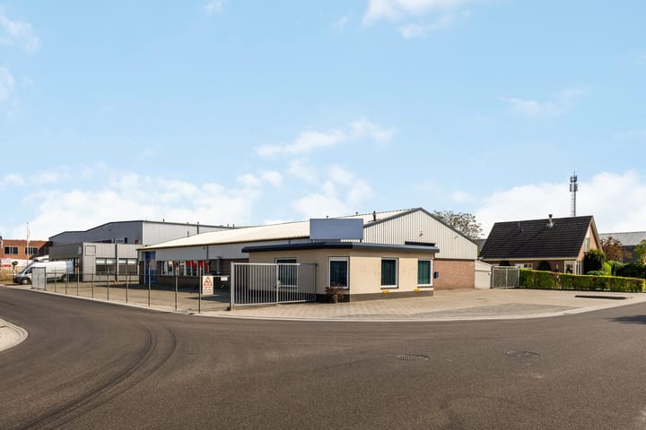 Handelsweg 25, Lemelerveld