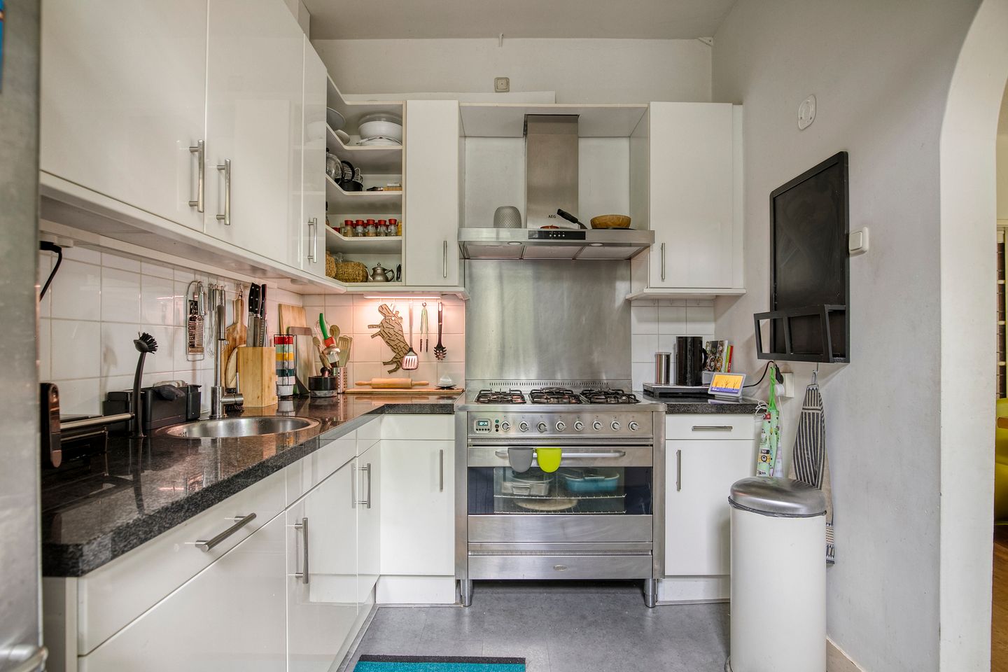 Foto 10 van Pieter de Hooghlaan 54