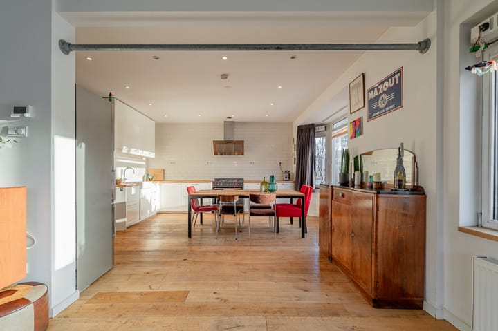 Foto 2 van Middenweg 323