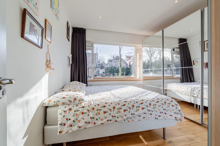 Foto 22 van Middenweg 323