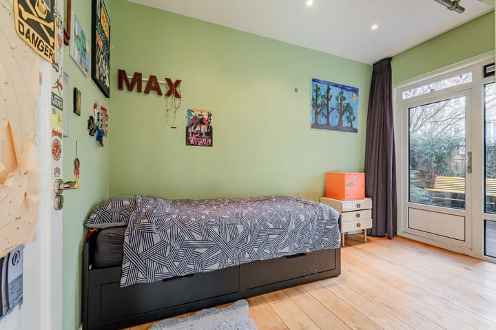 Foto 25 van Middenweg 323