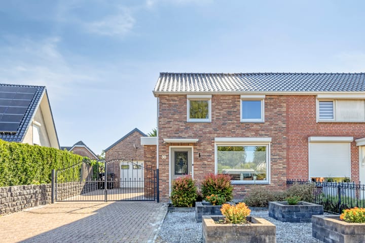 Photo 4 of Kaaistraat 30