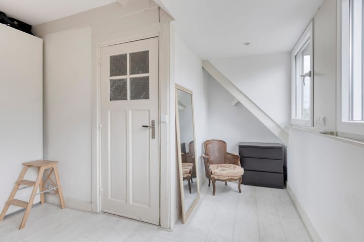 Photo 22 of Elisabeth Strouvenlaan 57