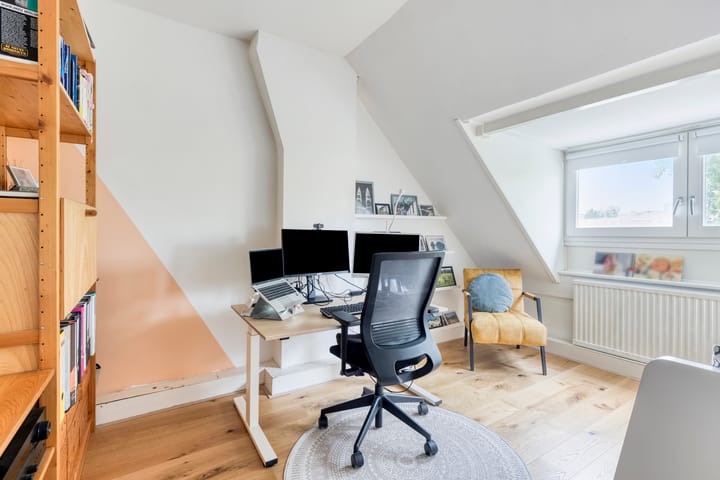 Photo 23 of Elisabeth Strouvenlaan 57