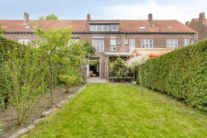 Photo 28 of Elisabeth Strouvenlaan 57