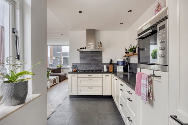 Foto 10 van Burgemeester Overmarsstraat 16