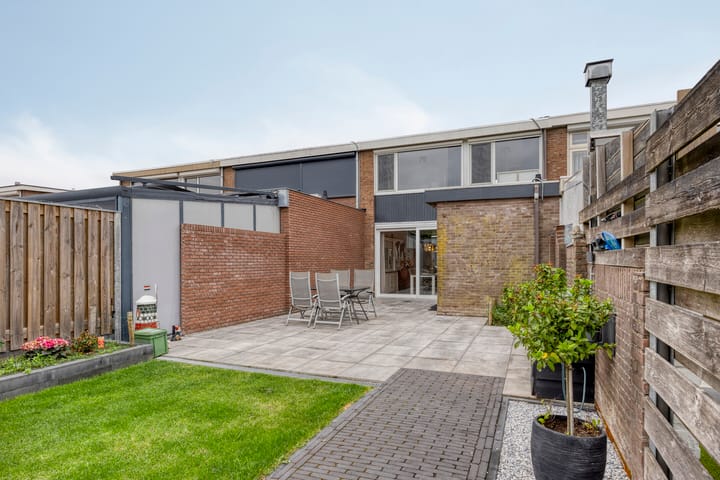 Foto 26 van Burgemeester Overmarsstraat 16