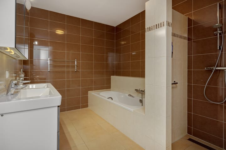 Foto 25 van Dorpsstraat 26-E