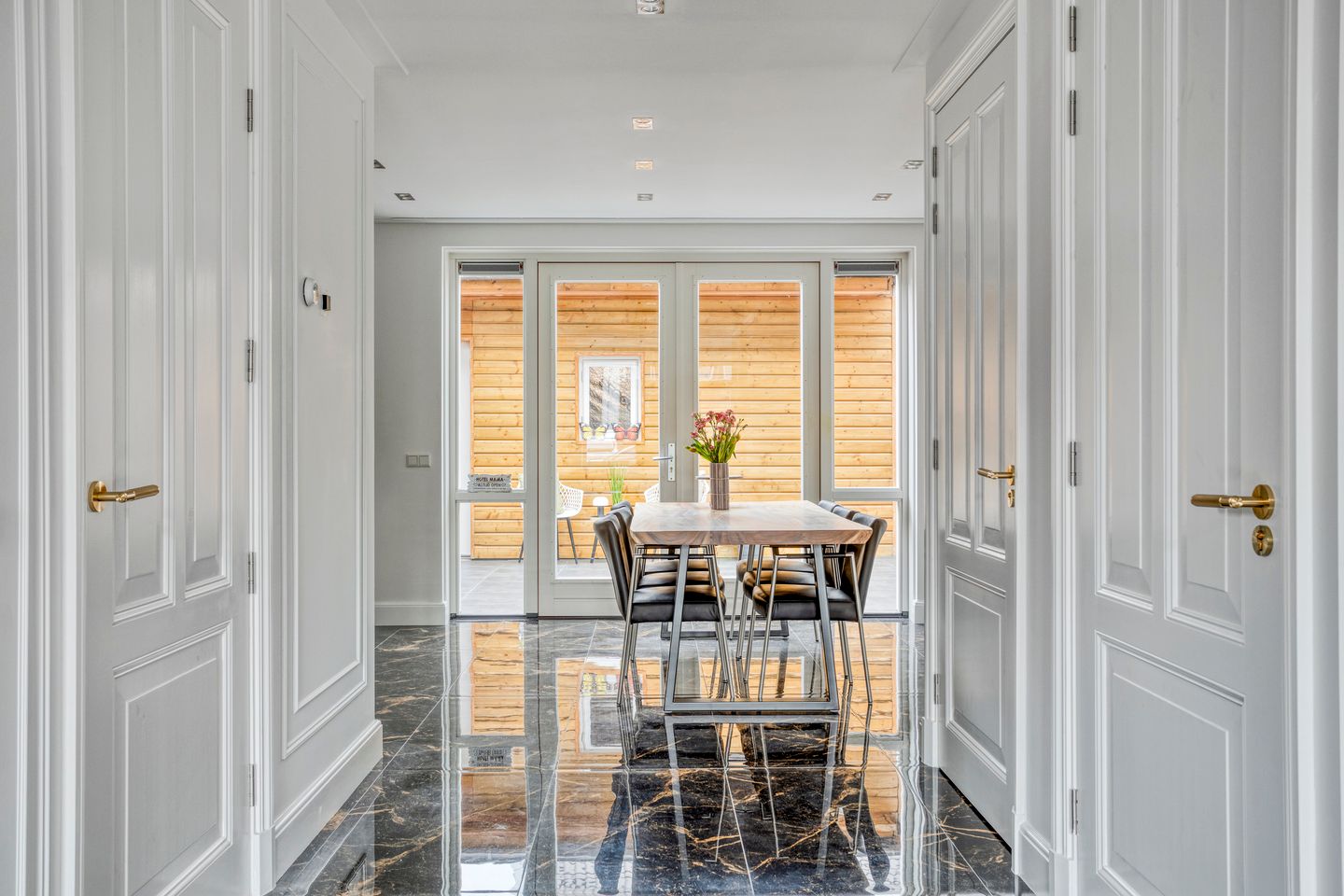 Photo 10 of Vrouwkespad 8