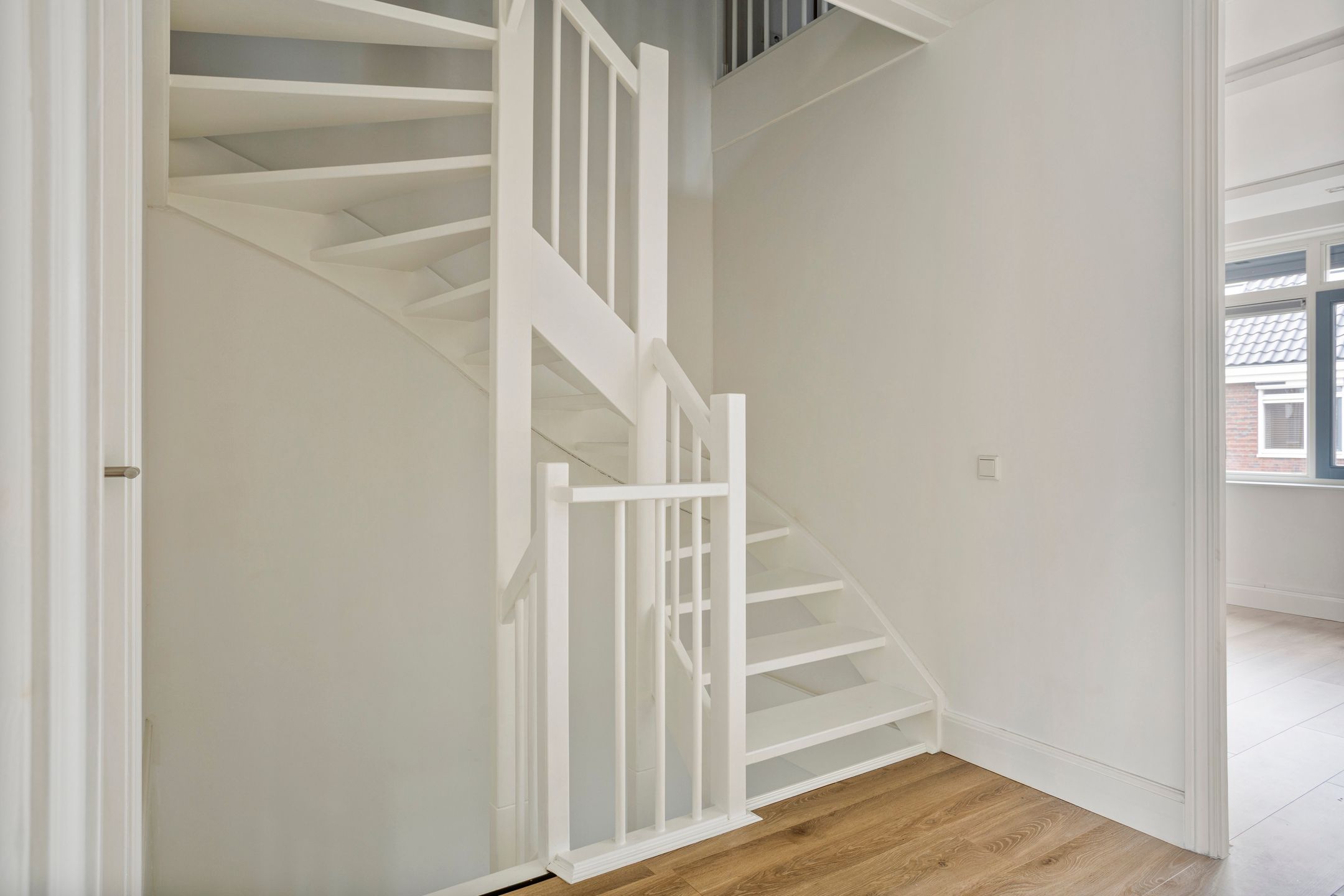 Photo 24 of Vrouwkespad 8