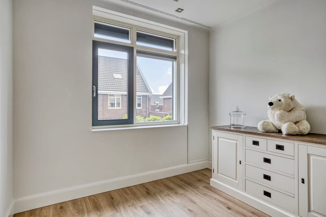 Photo 28 of Vrouwkespad 8