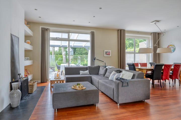 Foto 14 van Venloonstraat 17