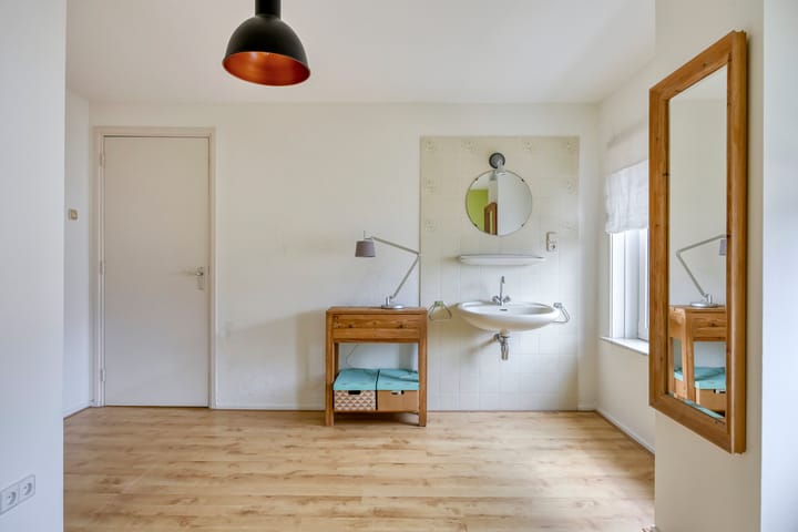 Foto 46 van Venloonstraat 17