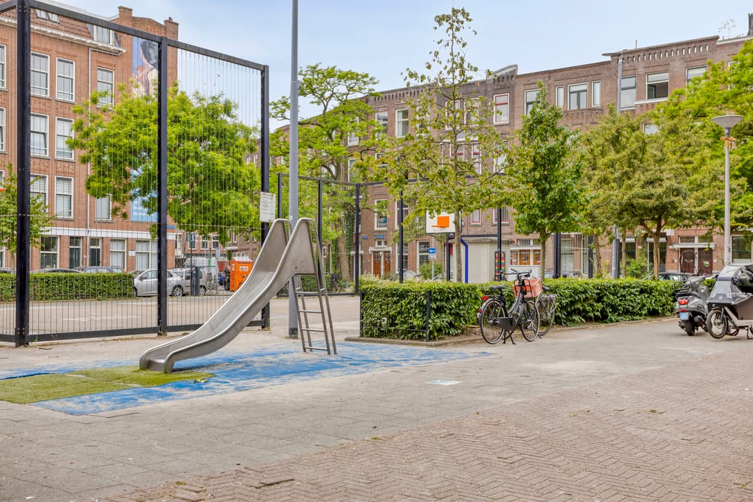Foto 1 van Hugo Molenaarstraat 32-B