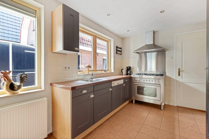 Photo 8 of Professor Eijkmanstraat 57