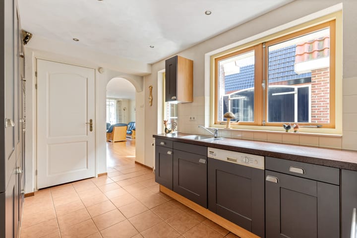 Photo 9 of Professor Eijkmanstraat 57