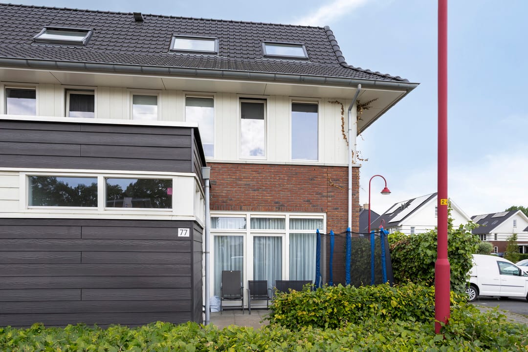 Foto 2 van Saparua 77