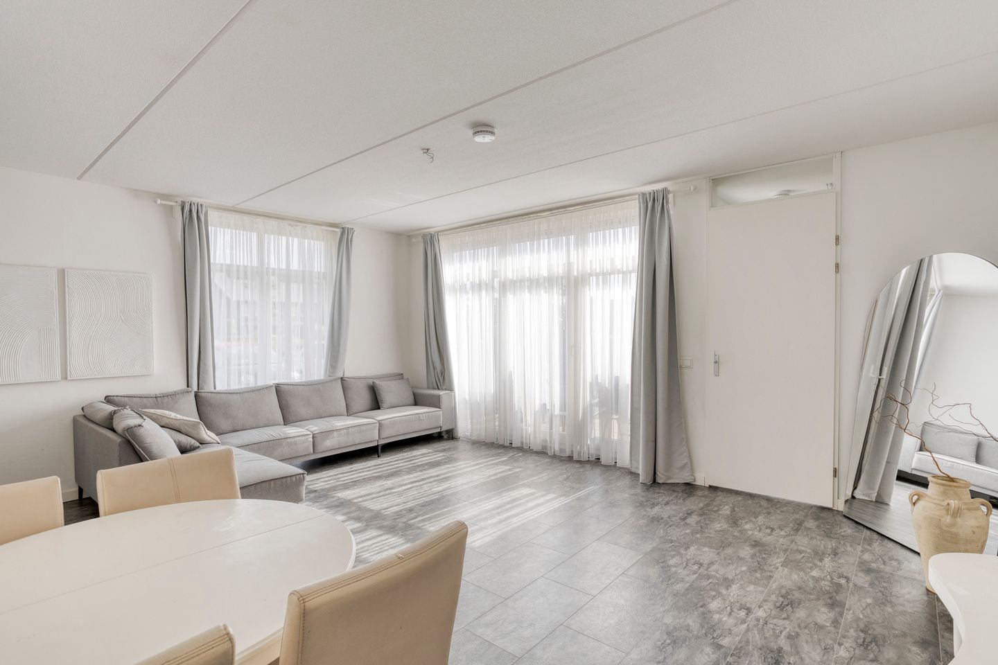 Foto 5 van Saparua 77