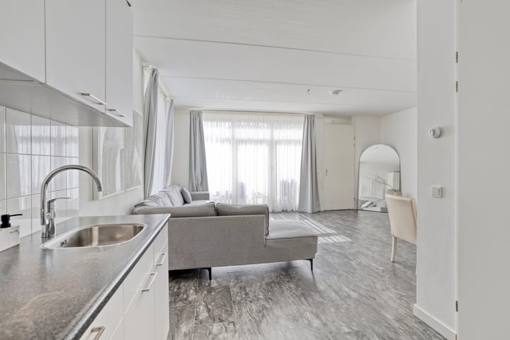 Foto 10 van Saparua 77