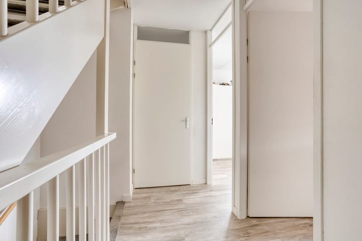 Foto 11 van Saparua 77