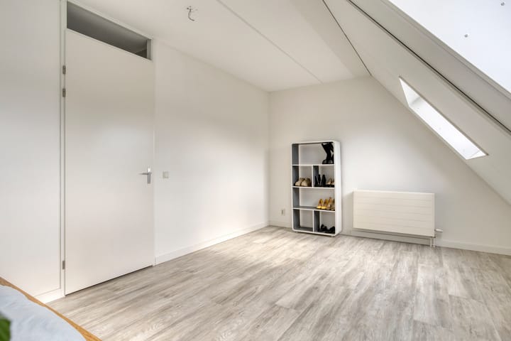 Foto 20 van Saparua 77